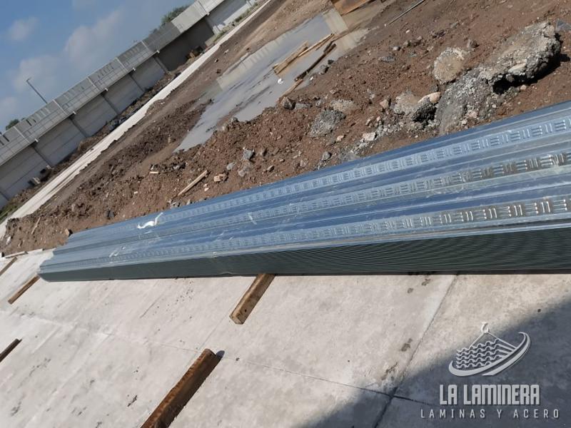 Losacero en obra industrial